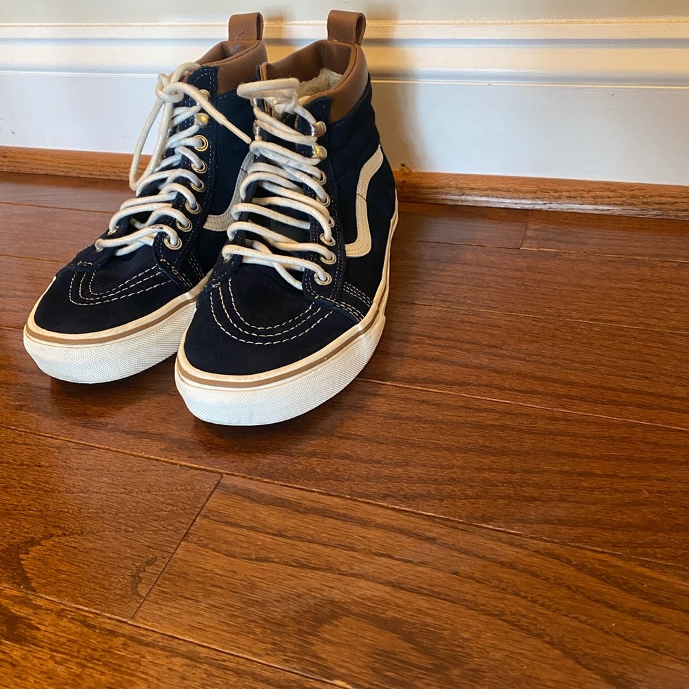 Vans - Picture 7 of 7